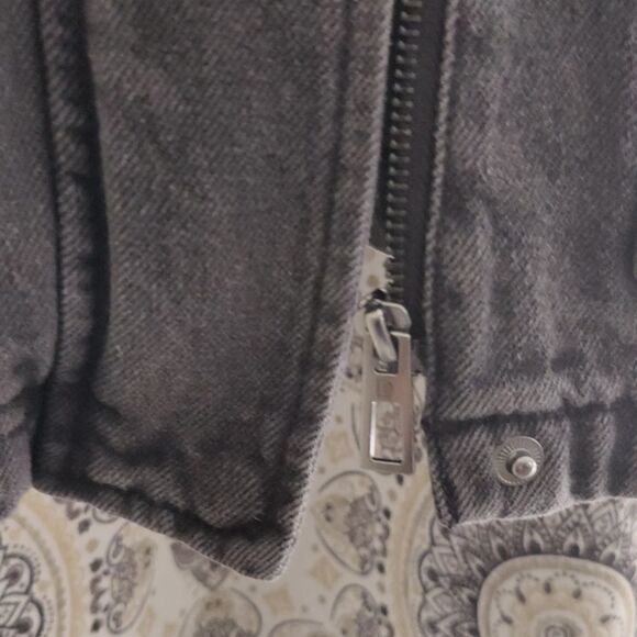 NWOT Desigual 2 in 1 jacket with hood - Picture 6 of 8